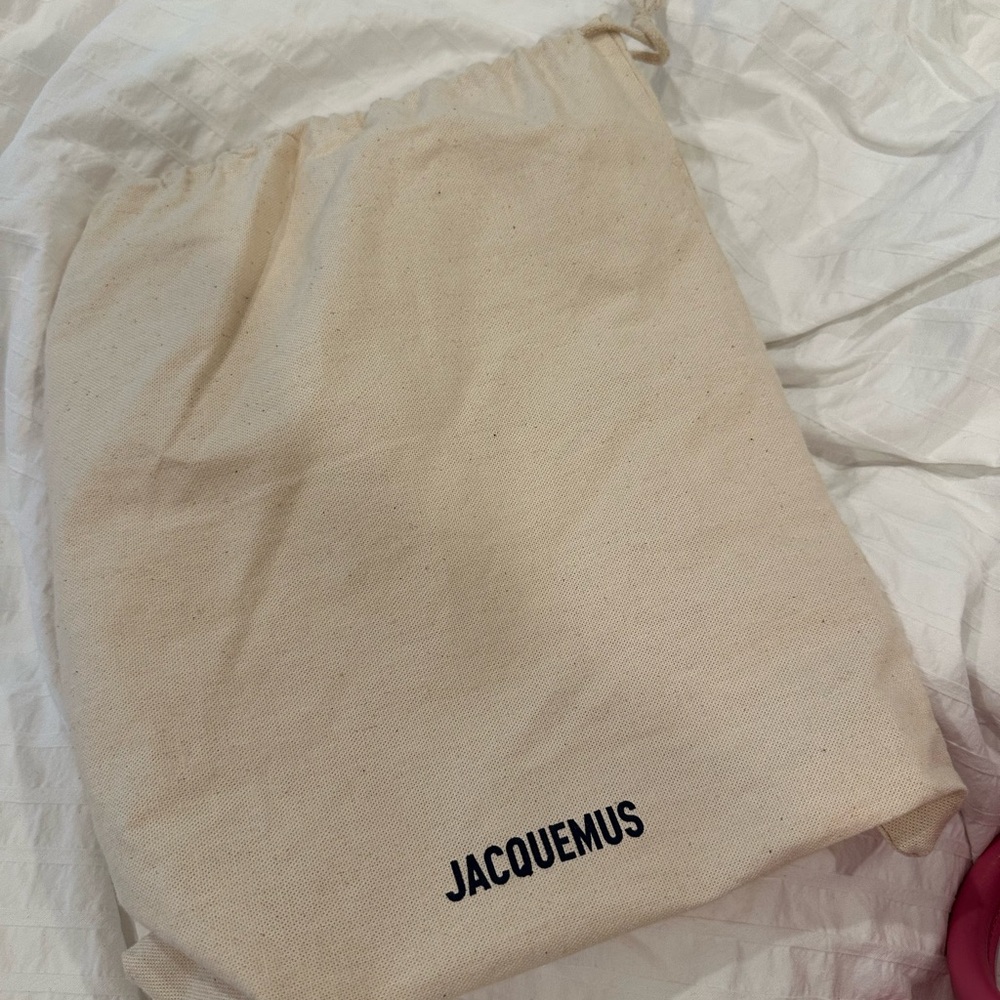 Jacquemus Le Chiquito Moyen Top-Handle Bag - Picture 4 of 12